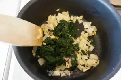 Make American cheese spinach step 1