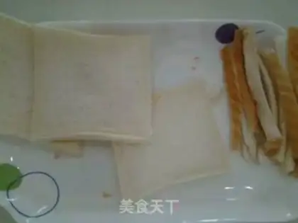 Make Egg cheese sandwich step 1