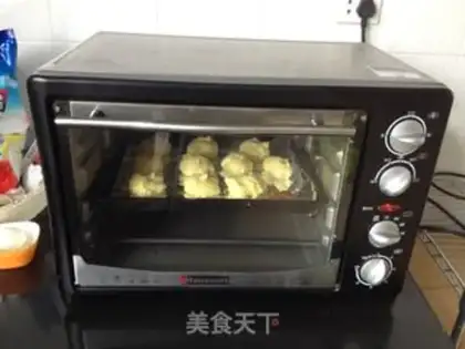 Make Orange cream puff step 7