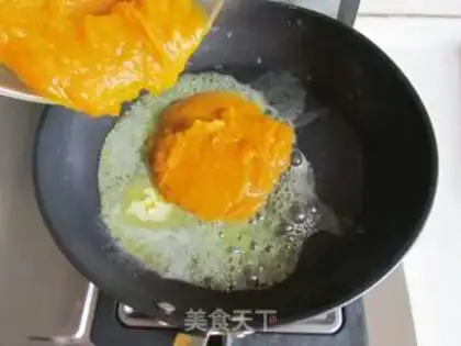 Make Pumpkin sauce and doll food step 6