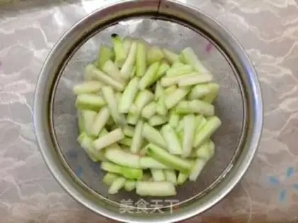 Make Watermelon pickles step 0