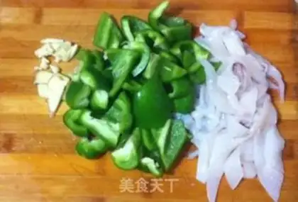 Make Fresh squid with green pepper step 0