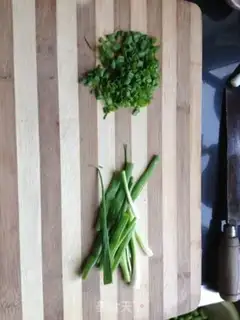 Make Onion noodles step 0