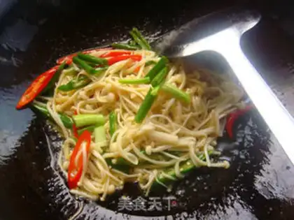 Make Onion oil step 8