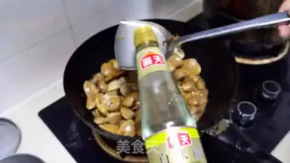 Make Spicy clams step 2