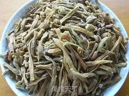 Make Dry bean horn evaporation noodles step 1