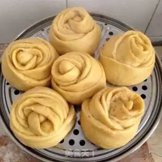 Make Pumpkin rose buns step 8