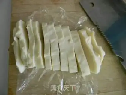 Make Cracker leather and fresh milk step 5