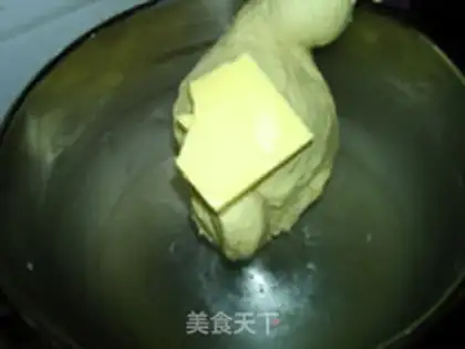 Make Cream of butter, bouquet of bread step 2