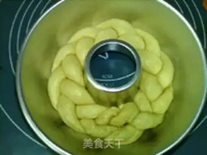 Make Cream of butter, bouquet of bread step 10