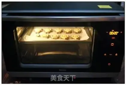 Make Panda cookies step 8