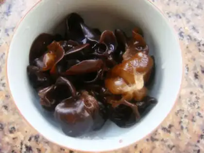 Make Frozen chicken with mushrooms step 0