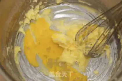 Make Double-coloured Chessies step 1