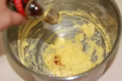 Make Double-coloured Chessies step 2