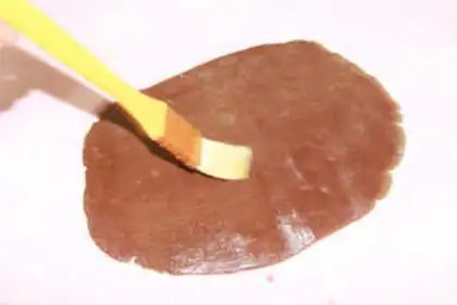 Make Double-coloured Chessies step 8