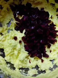 Make Cranberry cookies step 5