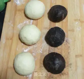 Make Coco Bread step 3