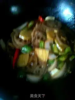 Make Hot and green crabs from the dry pot step 3