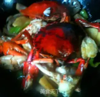 Make Hot and green crabs from the dry pot step 4