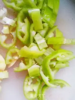 Make Chili fried pig intestines step 2