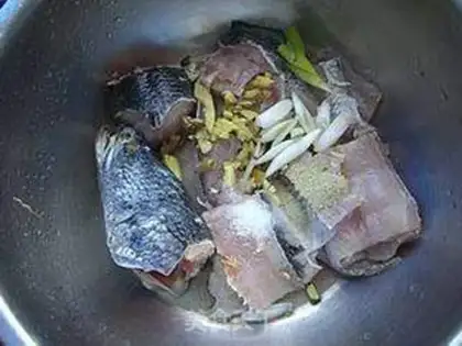 Make Slipped mushrooms, raw fish step 2