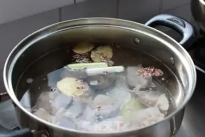 Make Worms and mushroom ribs soup step 4