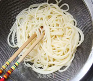 Make Orange-jumper beef pasta step 5