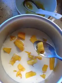 Make Mango cheesecake step 6