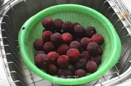 Make Yang Mei Juice step 0