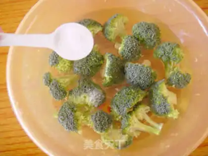 Make The broccoli step 1