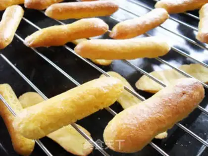 Make Finger crackers step 11
