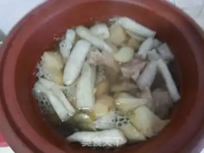 Make Monkey-head mushroom chicken soup step 6