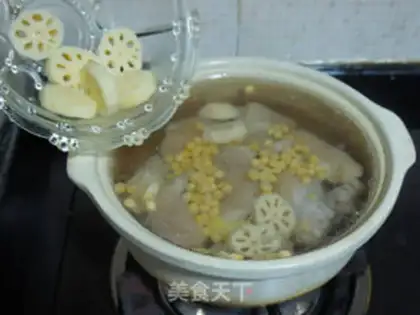 Make Soybeans, pig hoof soup step 8