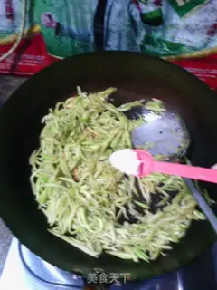 Make Onion cucumbers step 5