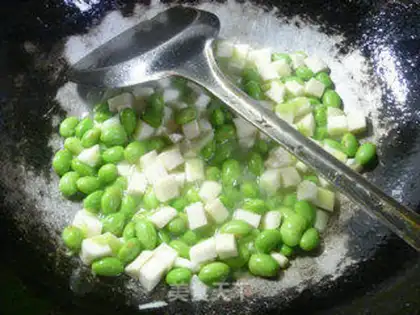 Make Sheeptails, white, fried beans step 7
