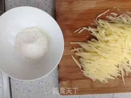 Make Fried potatoes step 1