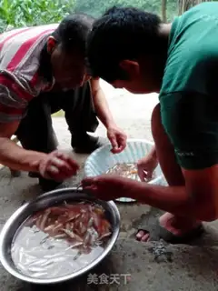 Make A sour and wild fish step 2