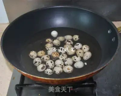 Make The halogenated quail egg step 1