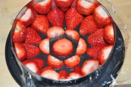 Make Strawberry cheesecake step 13