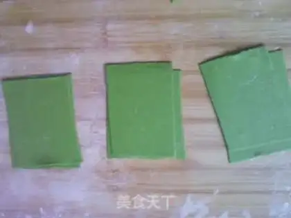 Make Emerald butterflies step 7