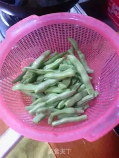 Make Grandma butter and sour paste step 1