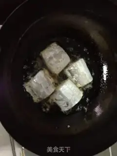 Make Jell-O fish step 1