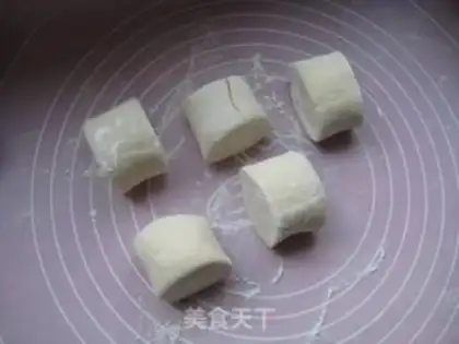 Make Bean buns step 3
