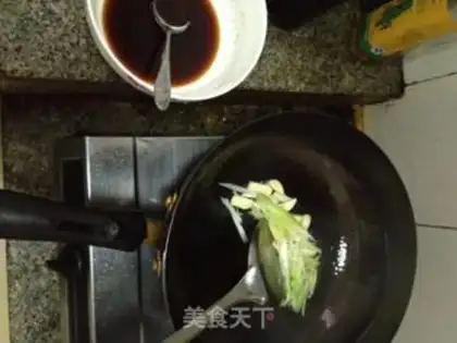 Make Jell-O fish step 3