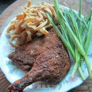 Make Roach and chicken legs step 0