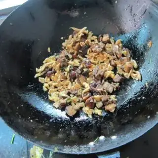 Make Roach and chicken legs step 6