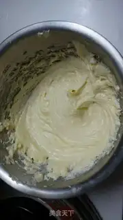 Make Rainbow cream cheesecake step 4