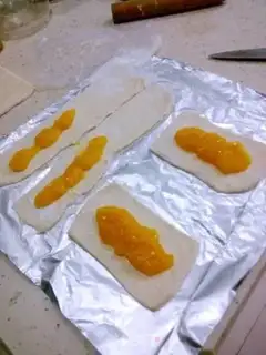 Make Pineapple pie step 1