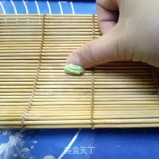 Make Colored vegetable butterflies step 10