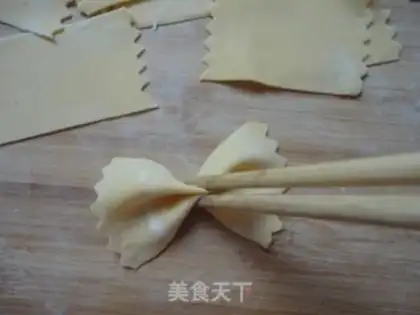 Make Pumpkin butterflies step 7